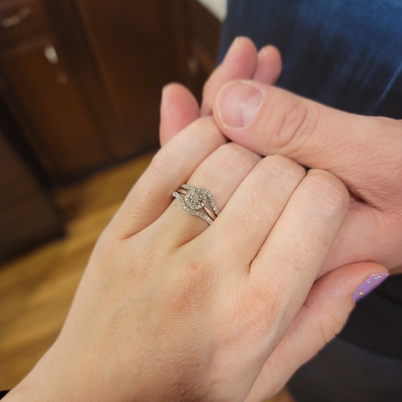 Meet your Posher, Diane - Picture 1 of 1